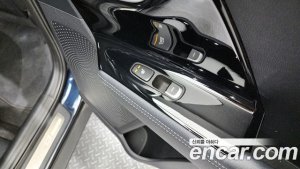 Kia Niro 1.6 HEV 2020 года из Южной Кореи