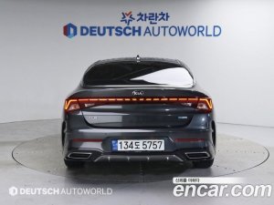 Kia K5 Signature 2021 года из Южной Кореи