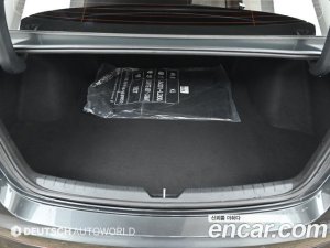 Kia K5 Signature 2021 года из Южной Кореи