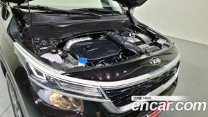 Kia Seltos Бензин 1.6 Turbo 2WD 2022 года из Южной Кореи