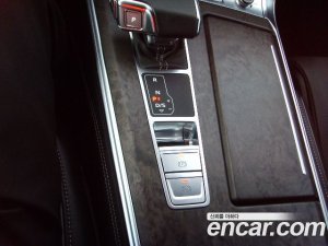 Audi A7 50 TDI 4WD Premium 2020 года из Южной Кореи