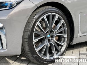 BMW 7-Series 740d xDrive M Sport 2021 года из Южной Кореи