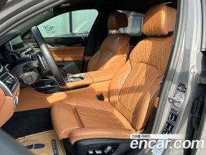 BMW 7-Series 740d xDrive M Sport 2021 года из Южной Кореи