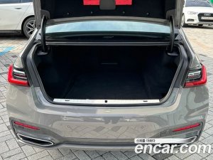 BMW 7-Series 740d xDrive M Sport 2021 года из Южной Кореи