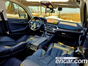 BMW 5-Series 523d Luxury 2021 года из Южной Кореи