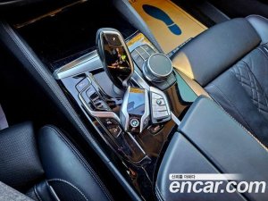 BMW 5-Series 523d Luxury 2021 года из Южной Кореи