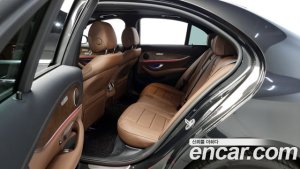 Mercedes-Benz E-Class E250 Exclusive 2021 года из Южной Кореи