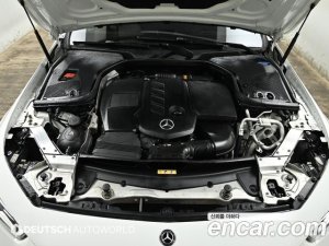 Mercedes-Benz CLS-Class CLS300d AMG Line 2020 года из Южной Кореи