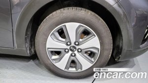 Kia Niro 1.6 HEV 2020 года из Южной Кореи