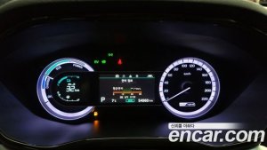 Kia Niro 1.6 HEV 2020 года из Южной Кореи