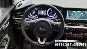 Kia Niro 1.6 HEV 2020 года из Южной Кореи