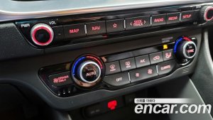 Kia Niro 1.6 HEV 2020 года из Южной Кореи