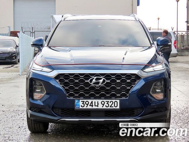 Hyundai Santafe Бензин 2.0T 2WD 2020 года из Кореи