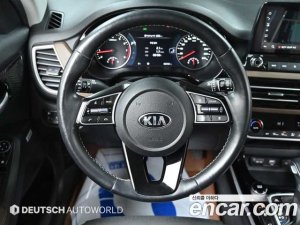 Kia Seltos Бензин 1.6 Turbo 4WD 2020 года из Южной Кореи