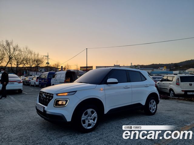 Hyundai Venue 1.6 Smart 2020 года из Кореи