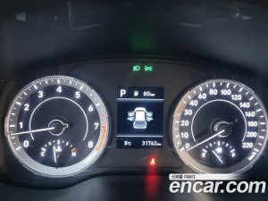 Hyundai Venue 1.6 Smart 2020 года из Южной Кореи