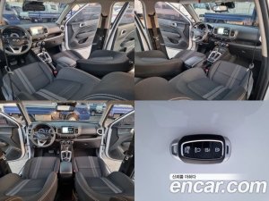 Hyundai Venue 1.6 Smart 2020 года из Южной Кореи