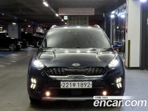 Kia Niro 1.6 HEV 2020 года из Южной Кореи