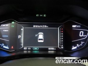 Kia Niro 1.6 HEV 2020 года из Южной Кореи