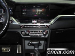 Kia Niro 1.6 HEV 2020 года из Южной Кореи