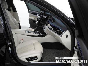 BMW 7-Series 730d xDrive M Sport 2020 года из Южной Кореи