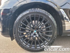 BMW X7 xDrive 40d Design Pure Excellence 6인승 2021 года из Южной Кореи