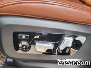 BMW X7 xDrive 40d Design Pure Excellence 6인승 2021 года из Южной Кореи