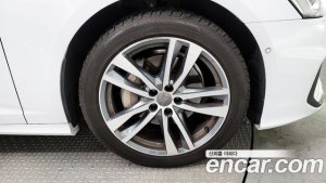 Audi A6 45 TFSI Premium 2021 года из Южной Кореи