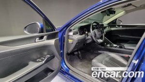 Kia K5 1.6 Turbo 2020 года из Южной Кореи