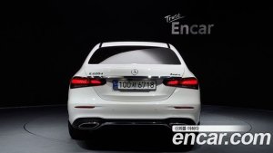 Mercedes-Benz E-Class E220d 4MATIC AMG Line 2021 года из Южной Кореи