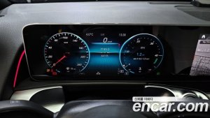 Mercedes-Benz GLB-Class GLB250 4MATIC 2020 года из Южной Кореи