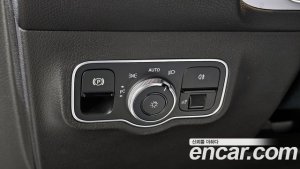 Mercedes-Benz GLB-Class GLB250 4MATIC 2020 года из Южной Кореи