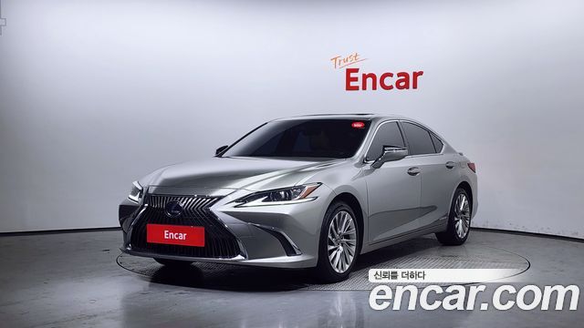 Lexus ES Luxury Plus 2021 года из Кореи