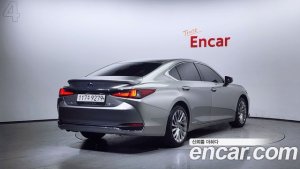 Lexus ES Luxury Plus 2021 года из Южной Кореи