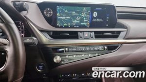 Lexus ES Luxury Plus 2021 года из Южной Кореи
