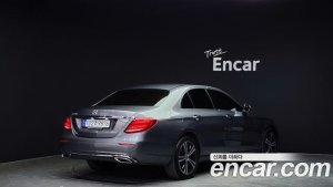 Mercedes-Benz E-Class E220d Avantgarde 2020 года из Южной Кореи