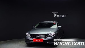 Mercedes-Benz E-Class E220d Avantgarde 2020 года из Южной Кореи