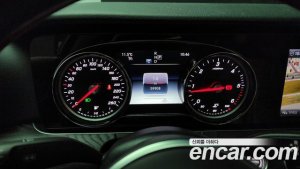 Mercedes-Benz E-Class E220d Avantgarde 2020 года из Южной Кореи
