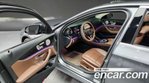 Mercedes-Benz E-Class E220d Avantgarde 2020 года из Южной Кореи