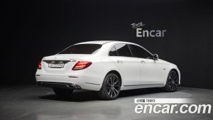 Mercedes-Benz E-Class E300e 4MATIC Exclusive 2020 года из Южной Кореи