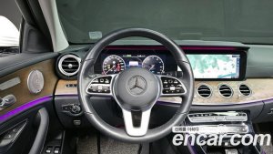 Mercedes-Benz E-Class E300e 4MATIC Exclusive 2020 года из Южной Кореи