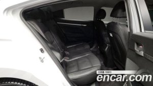 Hyundai AVANTE 1.6 2020 года из Южной Кореи