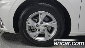 Hyundai AVANTE 1.6 2021 года из Южной Кореи