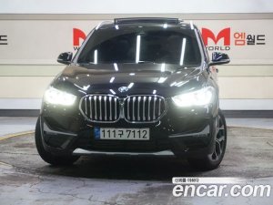 BMW X1 xDrive 20i xLine 2021 года из Южной Кореи