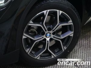 BMW X1 xDrive 20i xLine 2021 года из Южной Кореи
