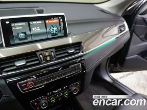 BMW X1 xDrive 20i xLine 2021 года из Южной Кореи