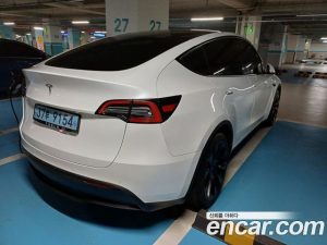 Tesla Model Y Standard RANGE 2021 года из Южной Кореи