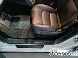 Tesla Model Y Standard RANGE 2021 года из Южной Кореи