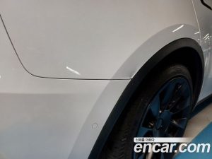 Tesla Model Y Standard RANGE 2021 года из Южной Кореи