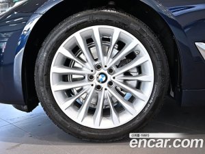 BMW 5-Series 520d Luxury Plus 2020 года из Южной Кореи